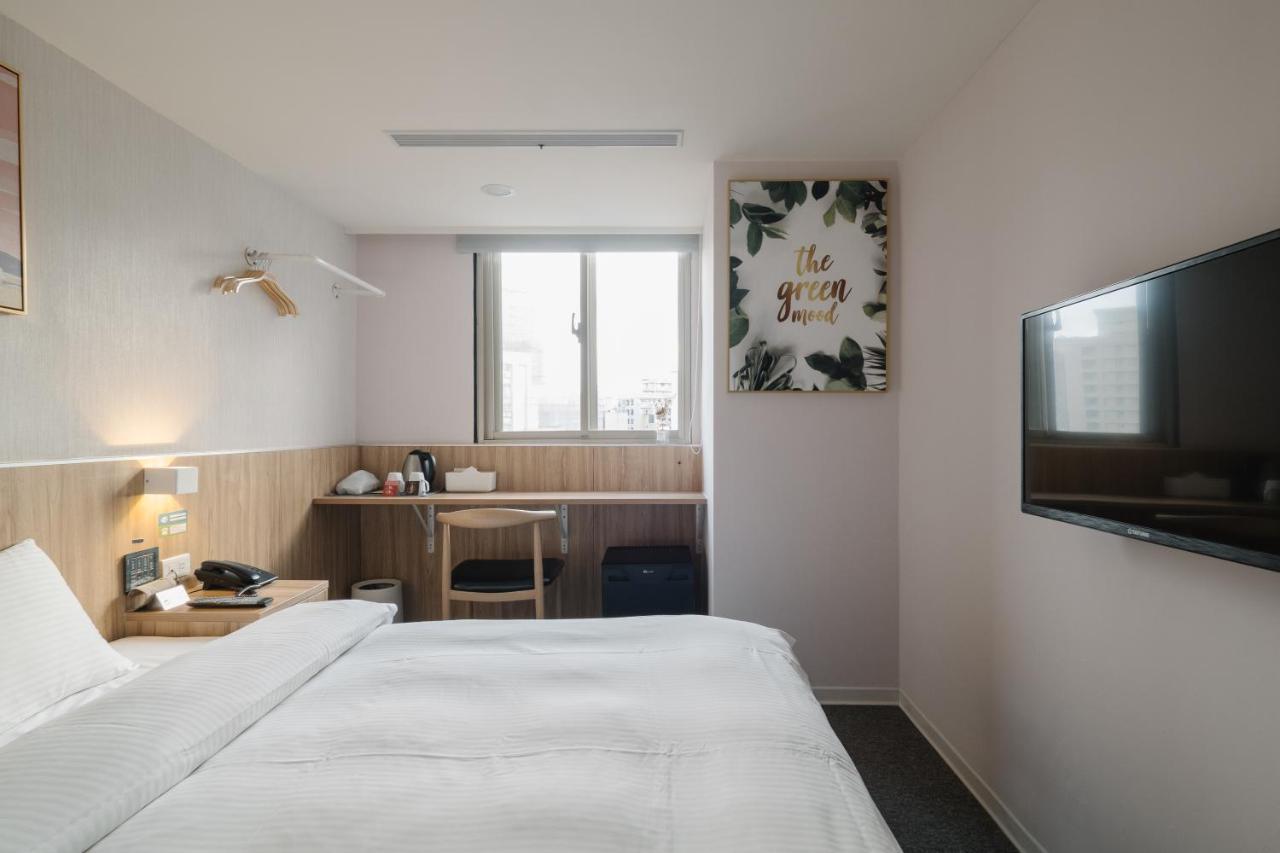 Hotel Attic Taipeh Exterior foto