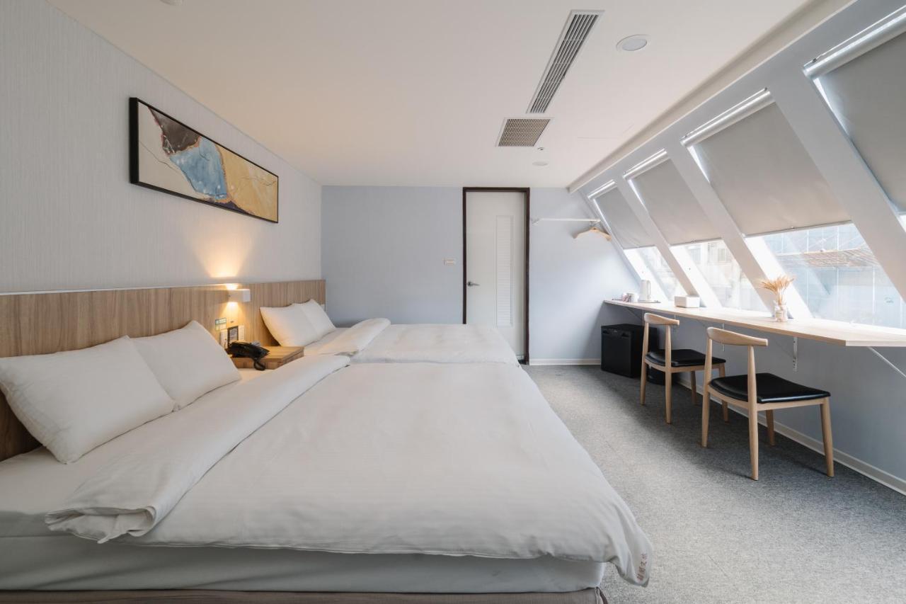 Hotel Attic Taipeh Exterior foto